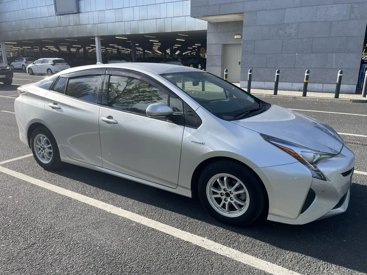 Toyota Prius Silver 1.8L Petrol Hybrid - Image 2