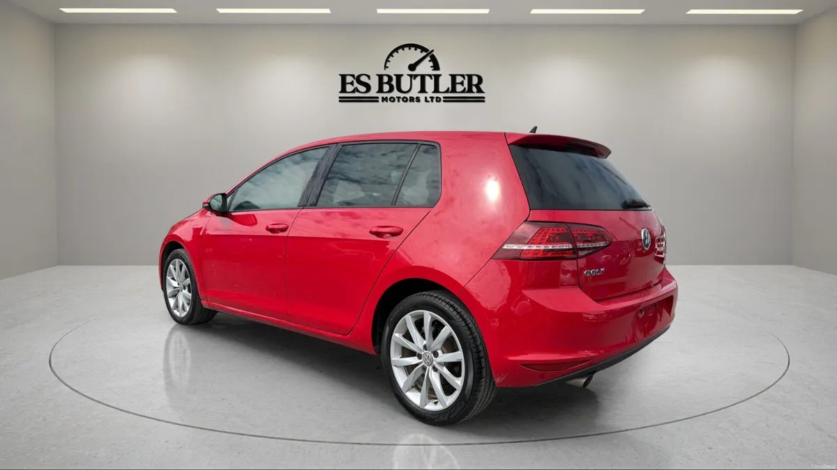 2017 VW Golf 1.2TSI AUTO ONLY 21,000KMS AS NEW - Image 3