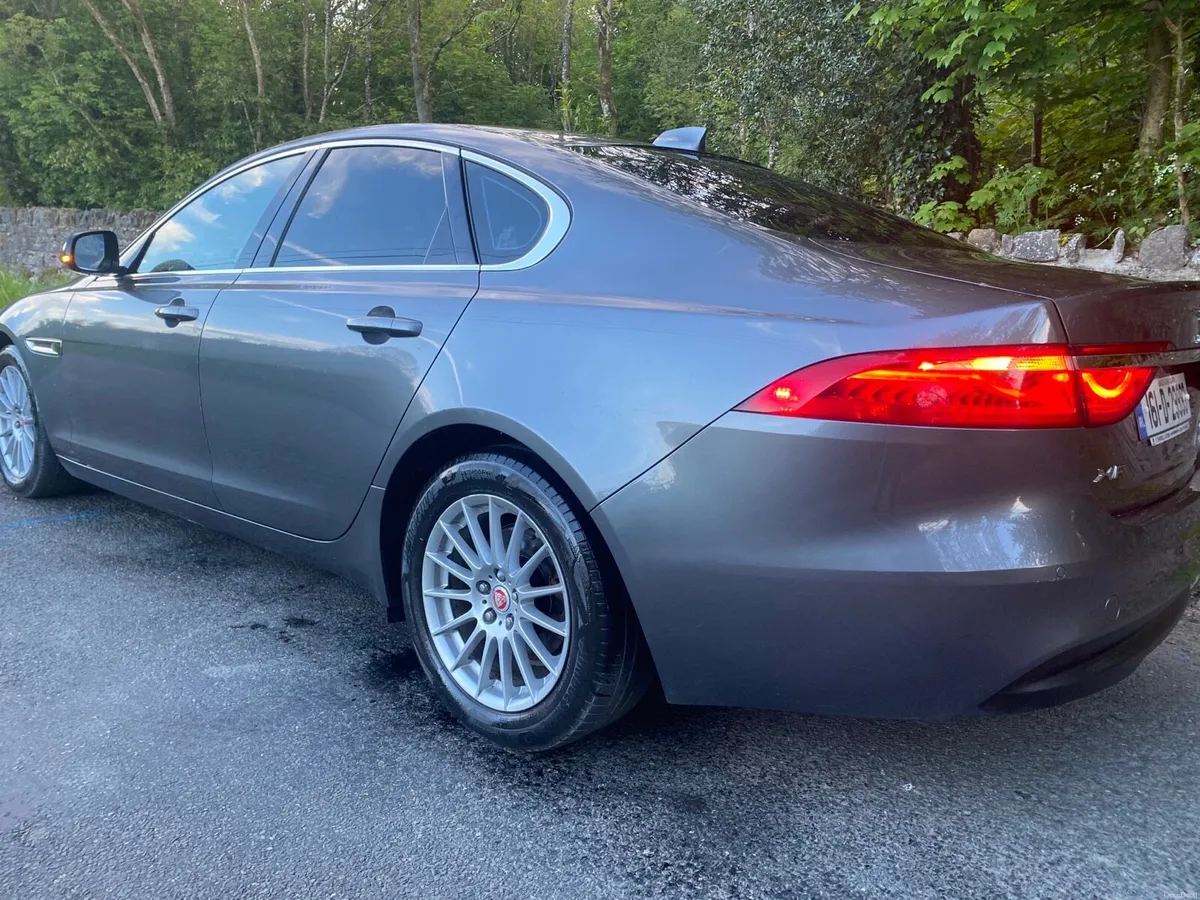 JAGUAR XF PREMIUM LUXURY BTW ITS A JAG AMAZING - Image 3