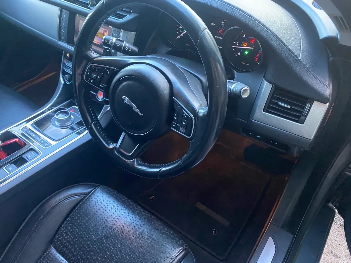 JAGUAR XF ❤️ THIS IS JAGUAR 🐆 SIMPLY SOVEREIGN - Image 2