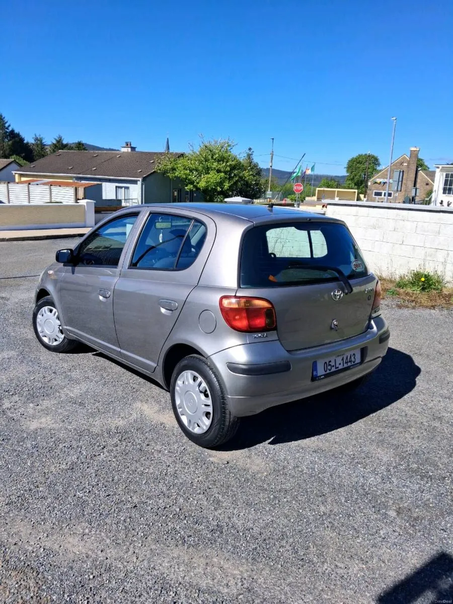 toyota yaris low kms great condition!! - Image 4