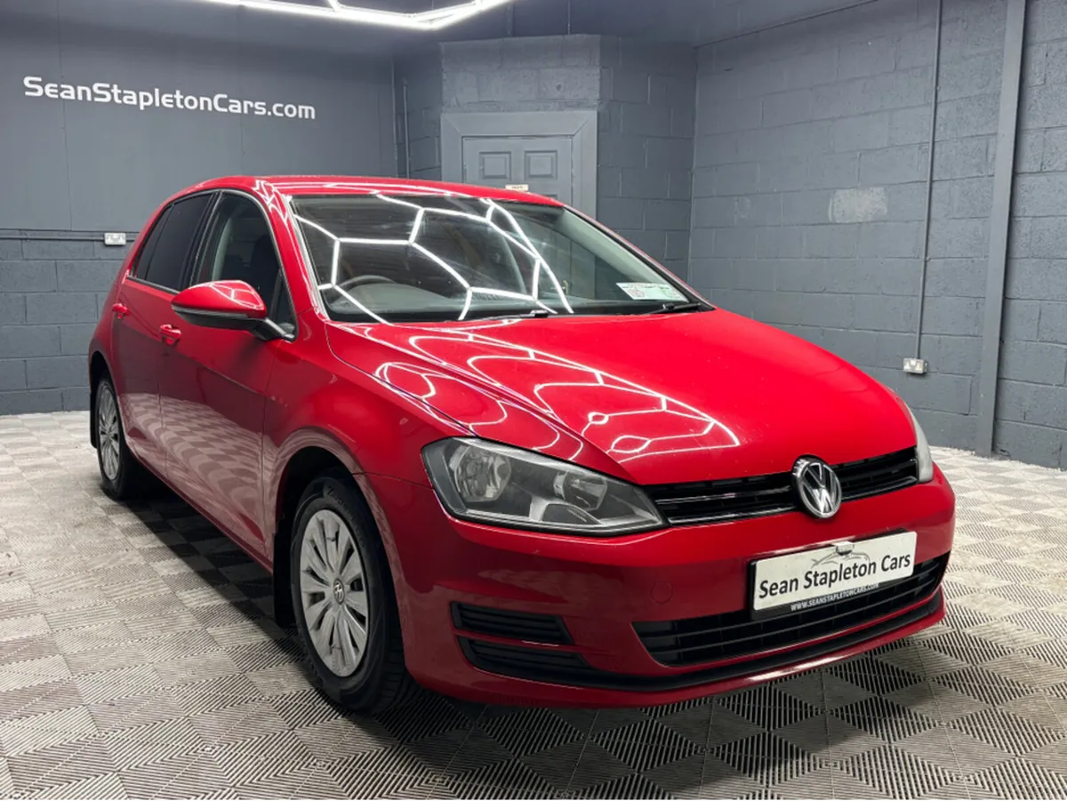 Volkswagen Golf 1.6 TDI S BLUEMOTION 105PS 5DR - Image 3