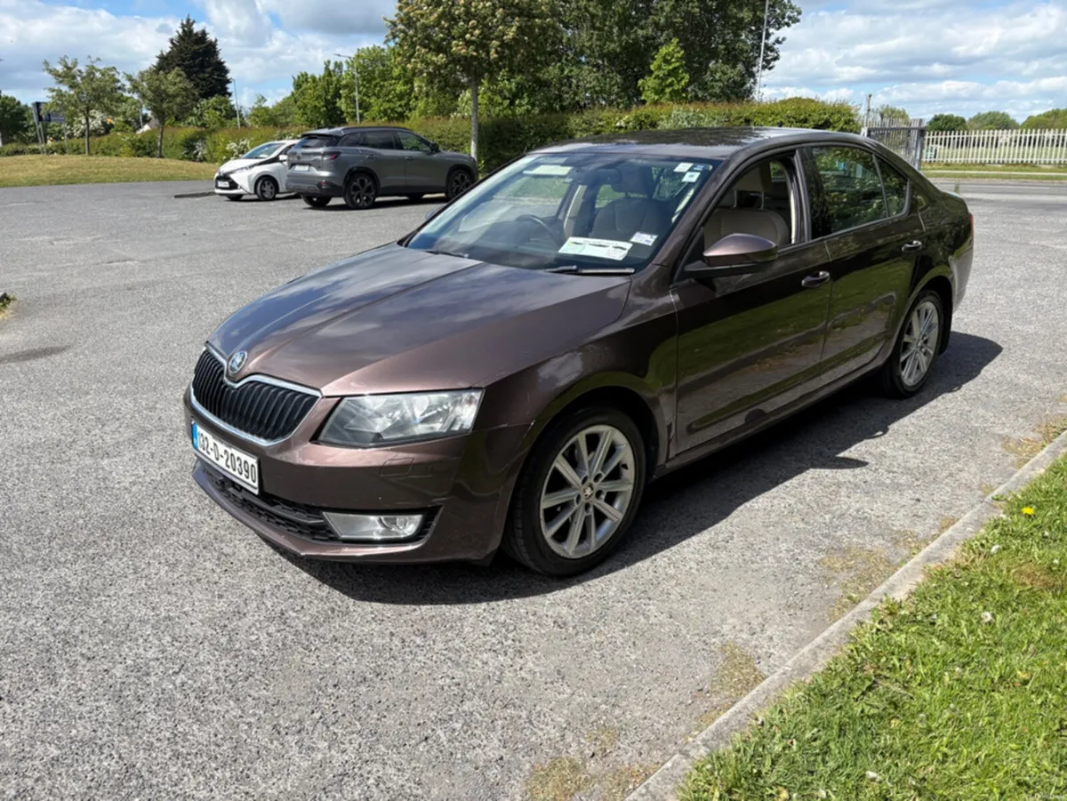Skoda Octavia 1.6 TDI CR ELEGANCE 10 105PS 5DR AUT - Image 2