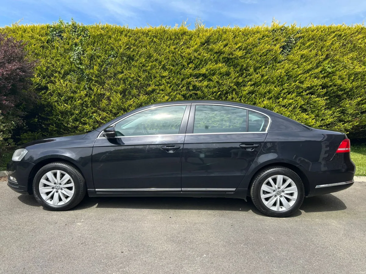 Volkswagen Passat CL 1.6 TDI MANUAL 6SPEED FWD BLU - Image 2