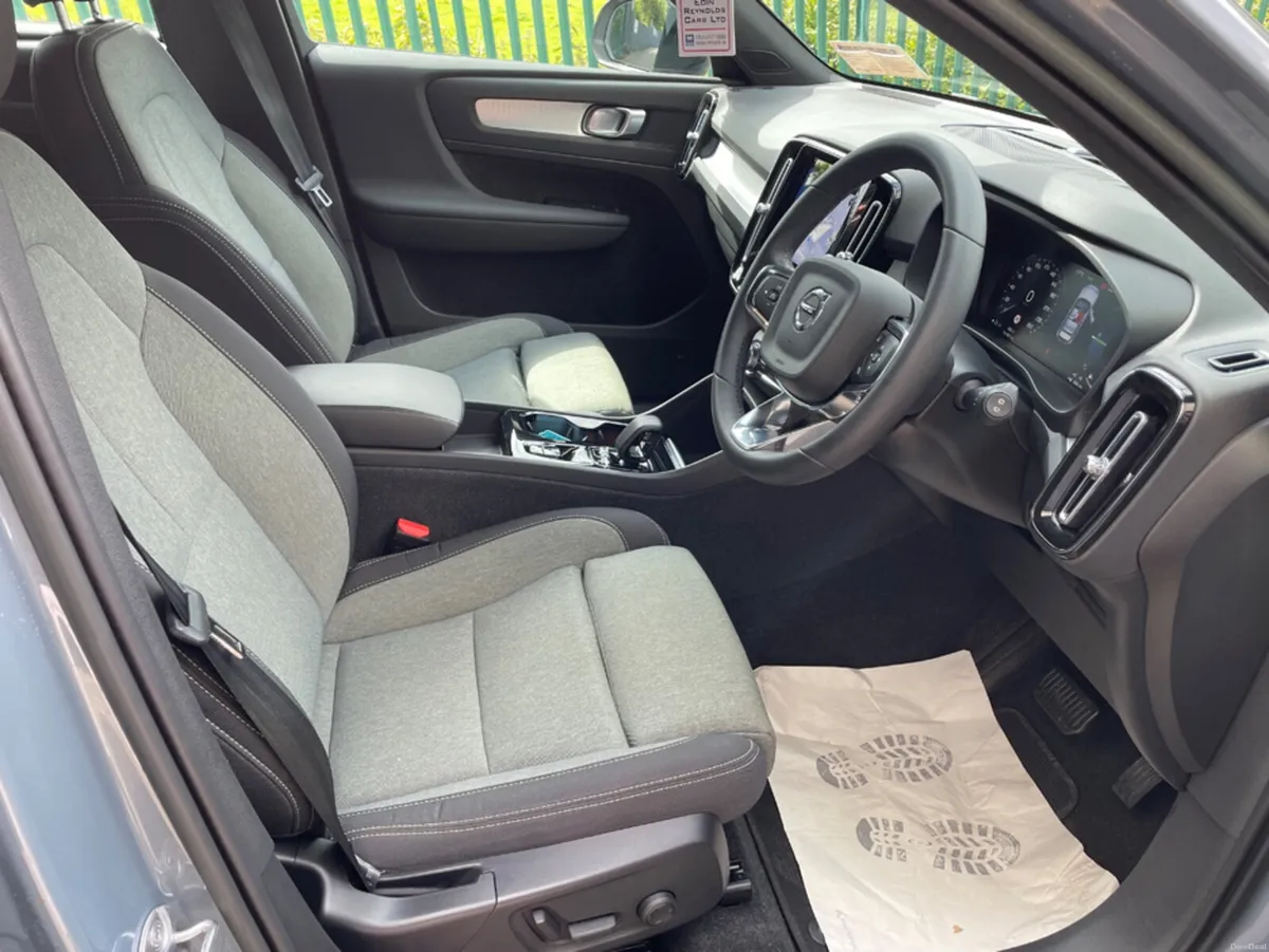 Volvo XC40 T4 RECHARGE PHEV AUTO PLUS - Image 6