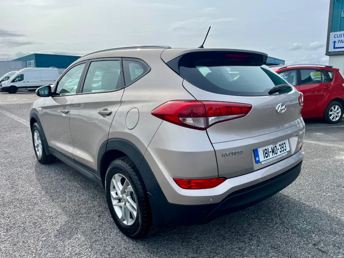 Hyundai Tucson IX35 1.7 COMFORT 5DR - Image 2