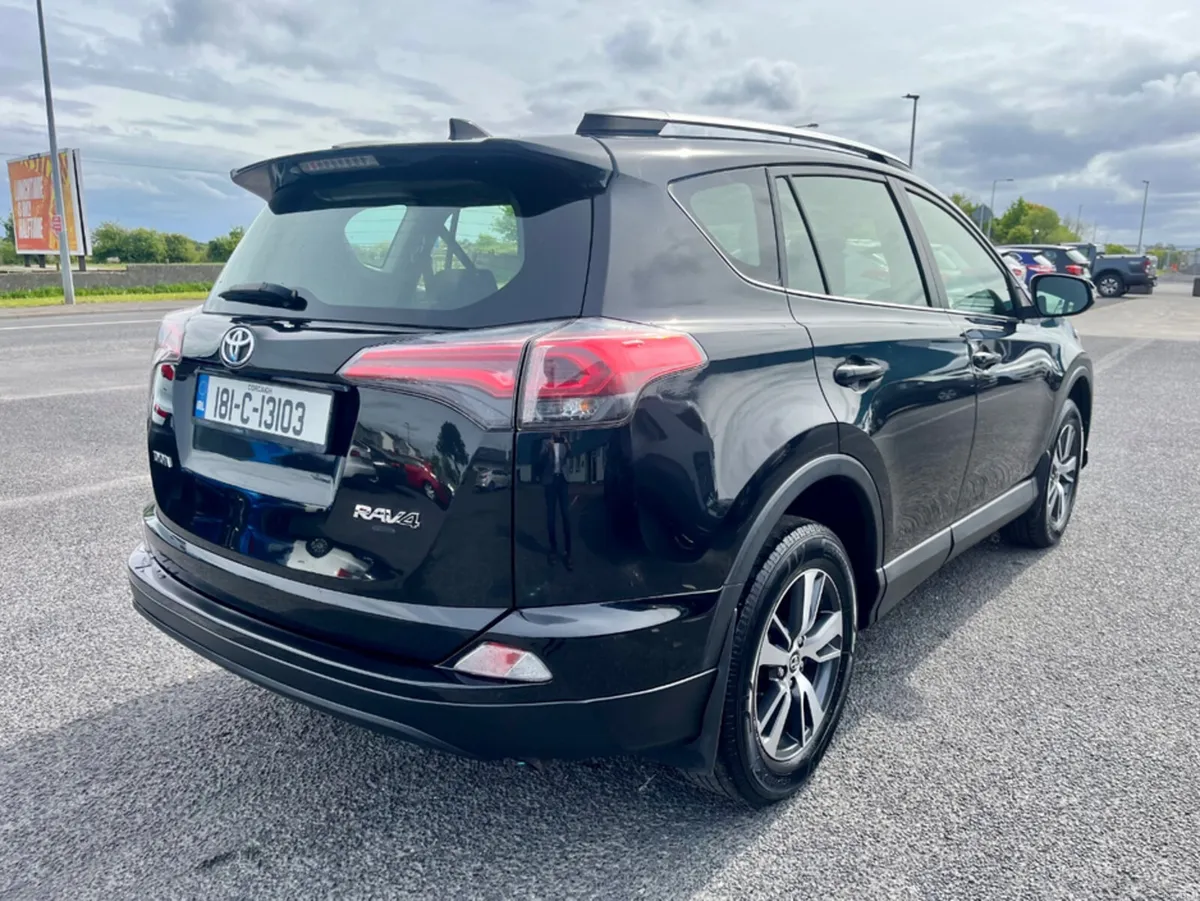 Toyota RAV4 RAV4 2.0 D-4D LUNA 4DR - Image 3