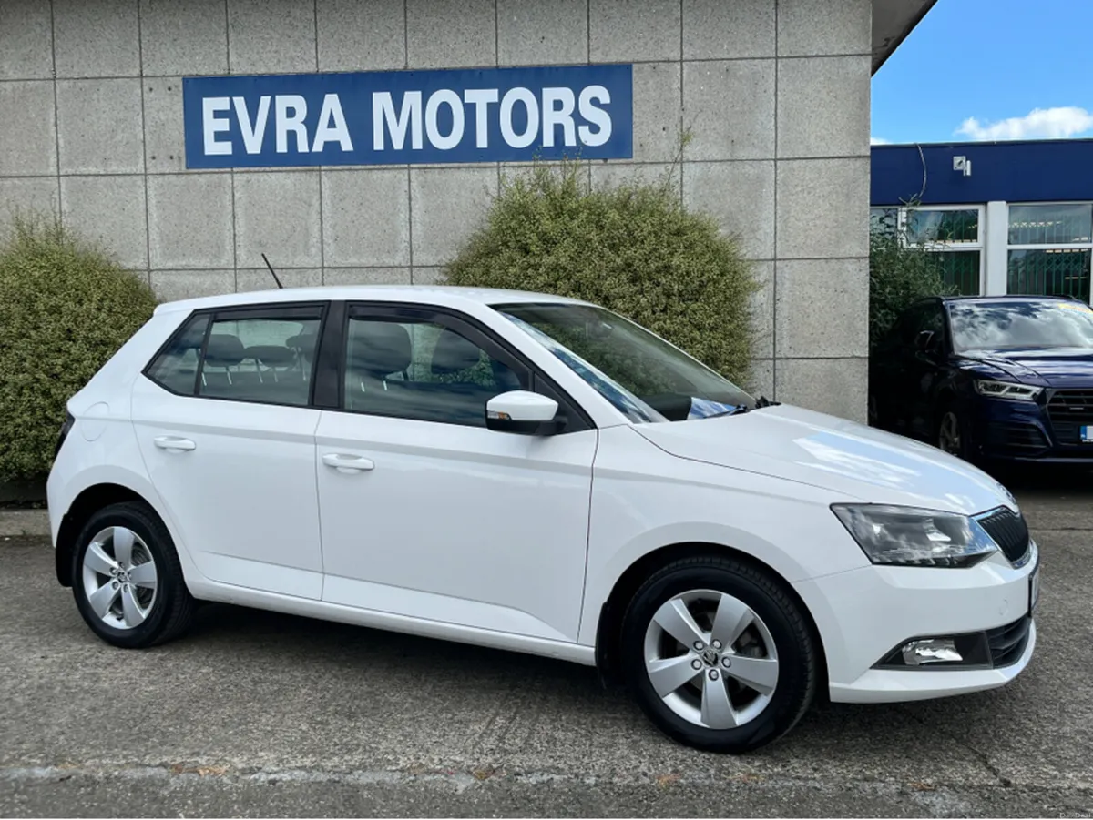 Skoda Fabia AMBITION 1.0 PETROL //LOW MILES//APPLE - Image 3