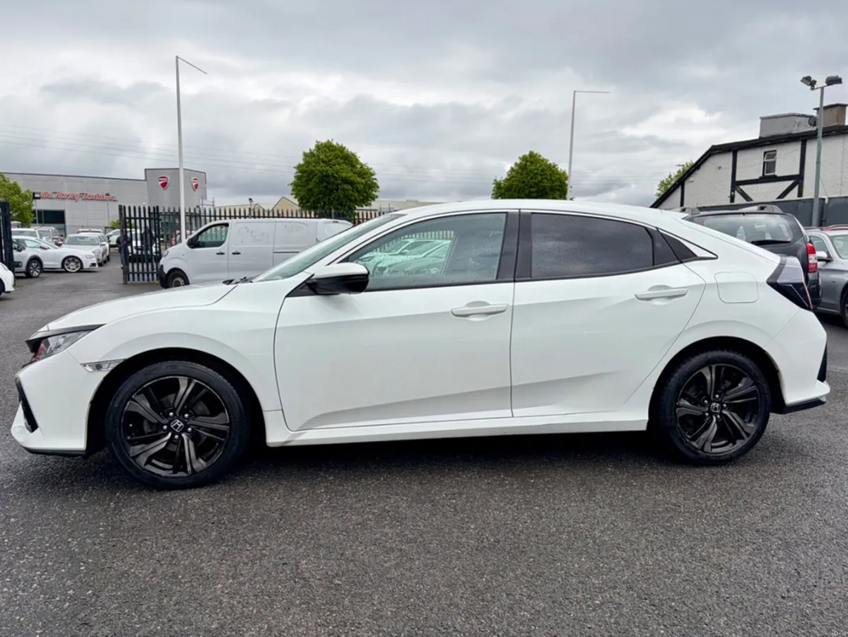 Honda Civic 5DR SMART PLUS - Image 4