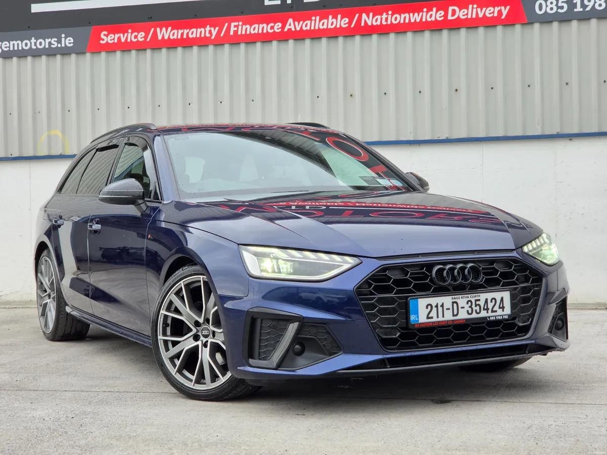 AUDI A4 2021 NAVARRA BLUE BLACK EDITION - Image 2