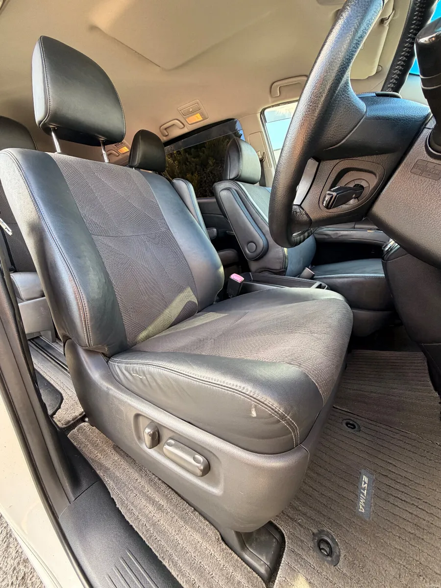 Toyota Estima 2.4 7 seater - Image 6
