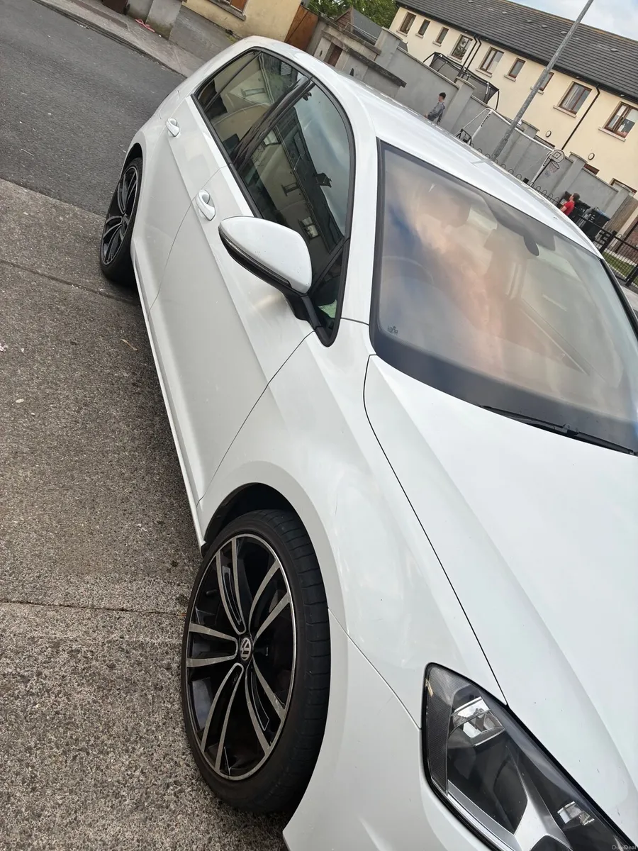 Volkswagen Golf 2015 - Image 2