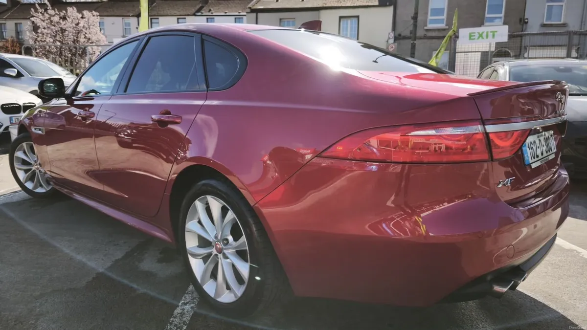 Jaguar XF  R SPORT 2016 - Image 4