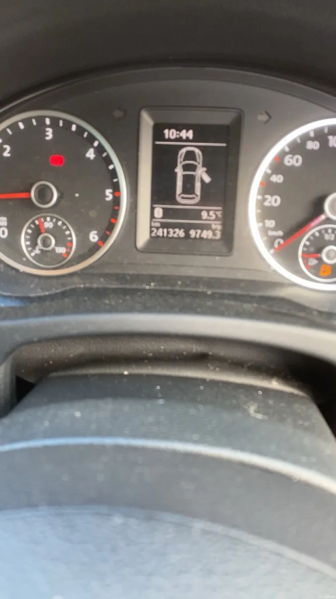 Volkswagen Tiguan - Image 6