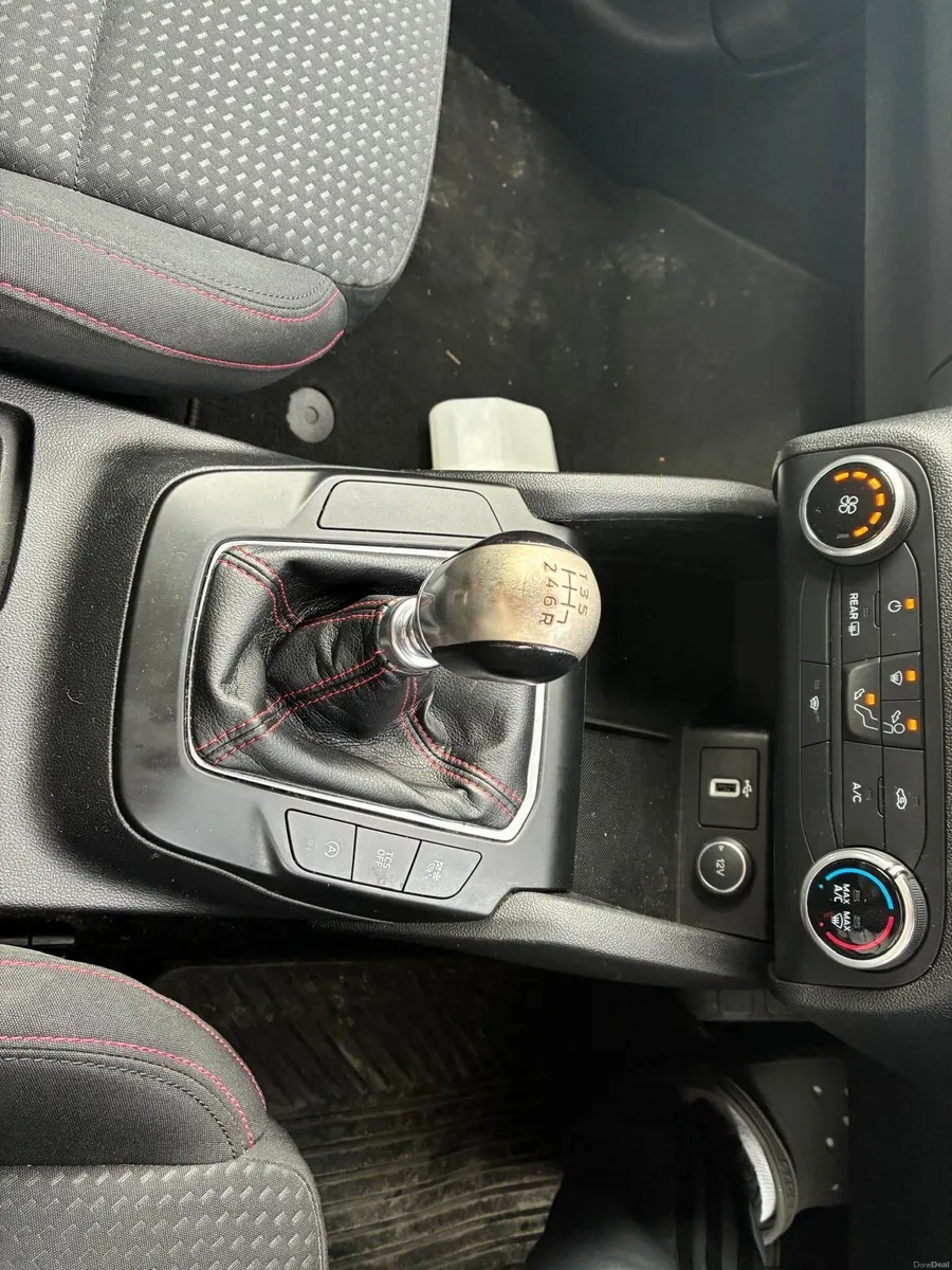 Ford Focus 2018 - Image 6