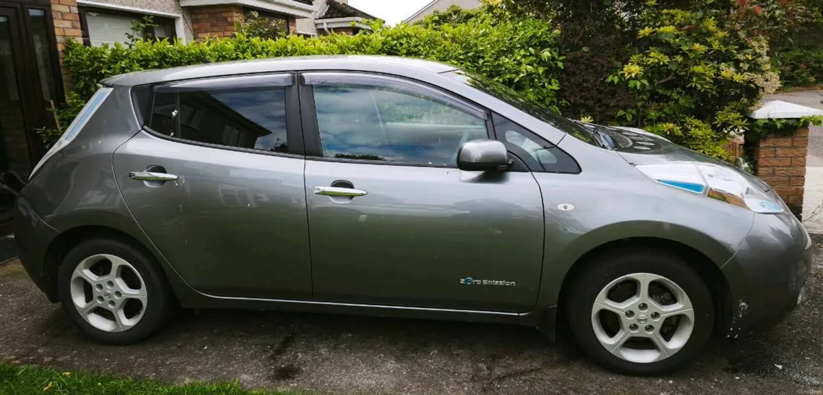 Nissan Leaf 2018 - Image 2
