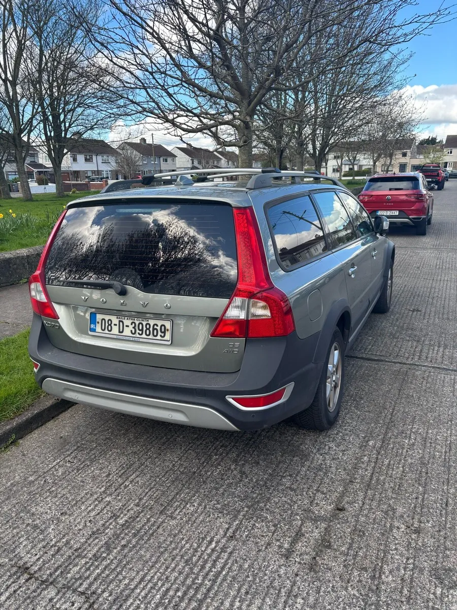 Volvo XC70 - Image 1