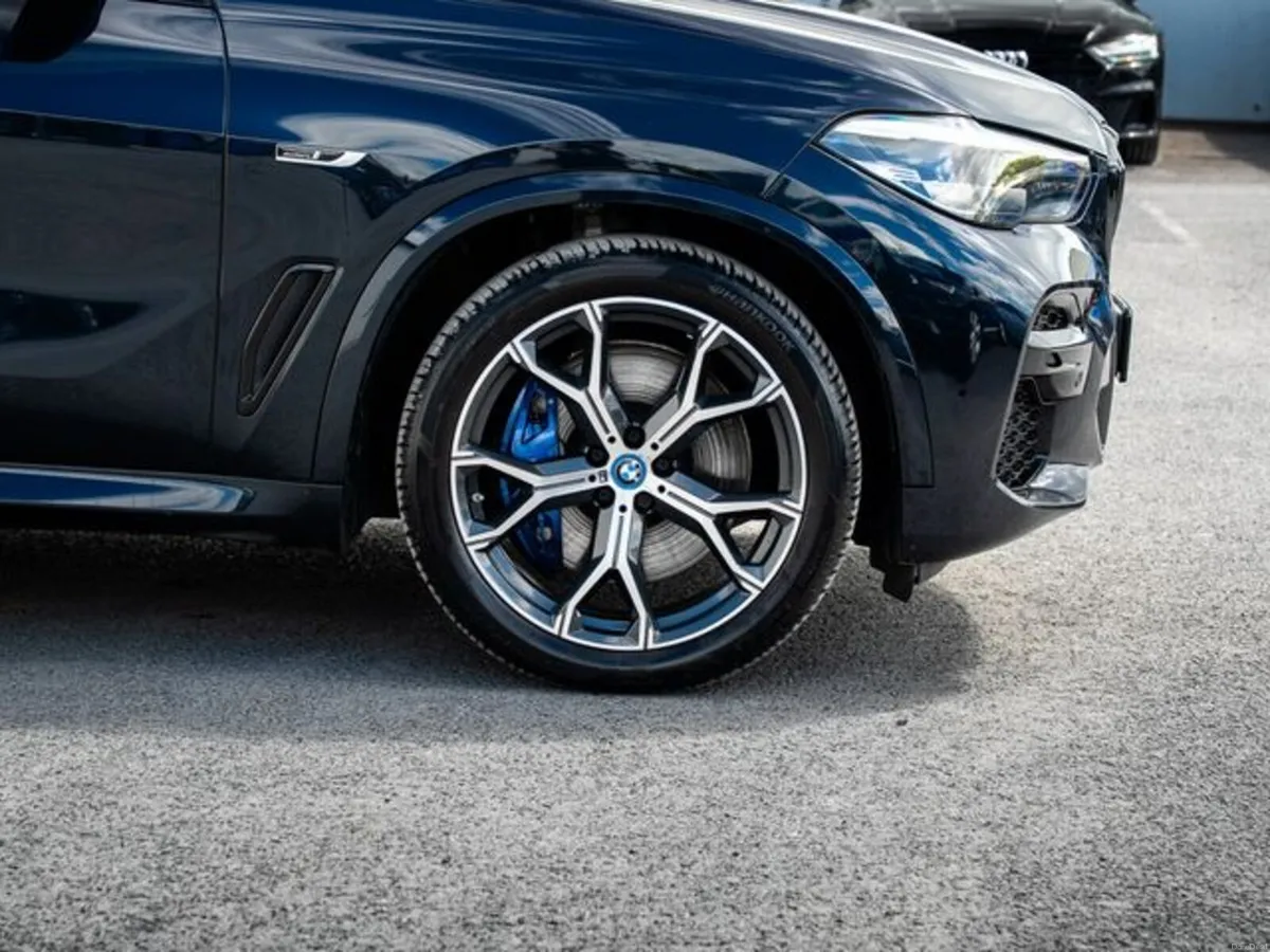 BMW X5 XDRIVE45E M SPORT - Image 2