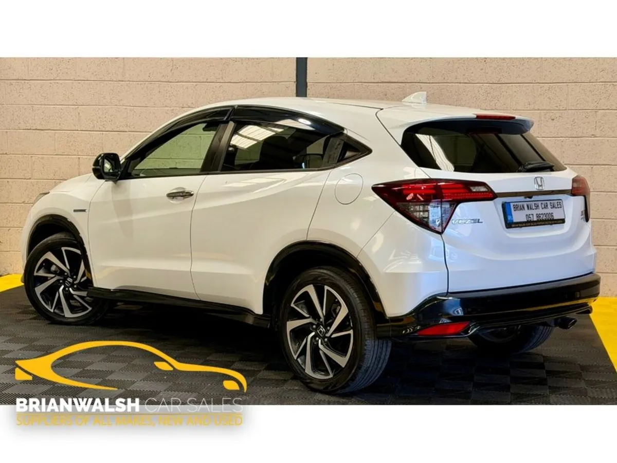 Honda Vezel RS Honda Sensing - Image 2