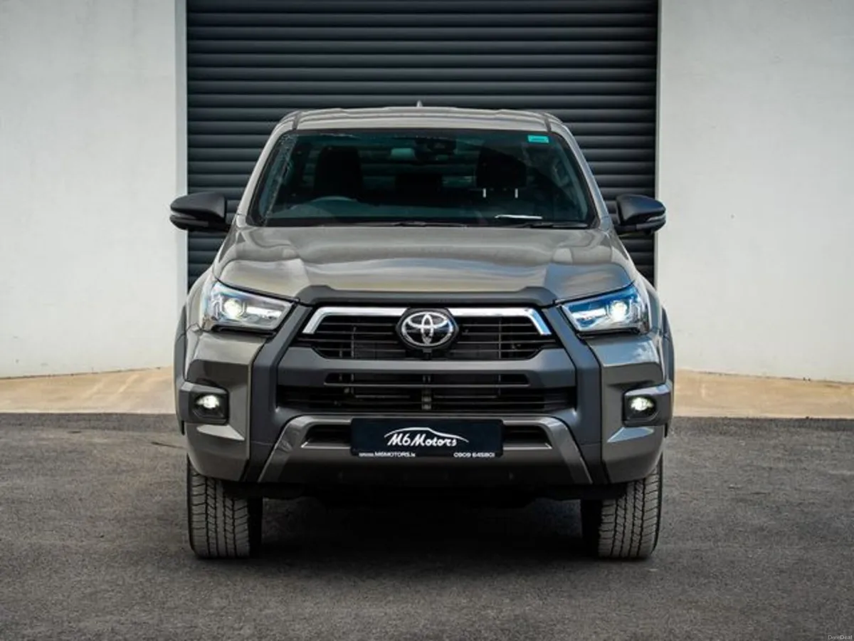 Toyota Hilux INVINCIBLE X 4WD - Image 2