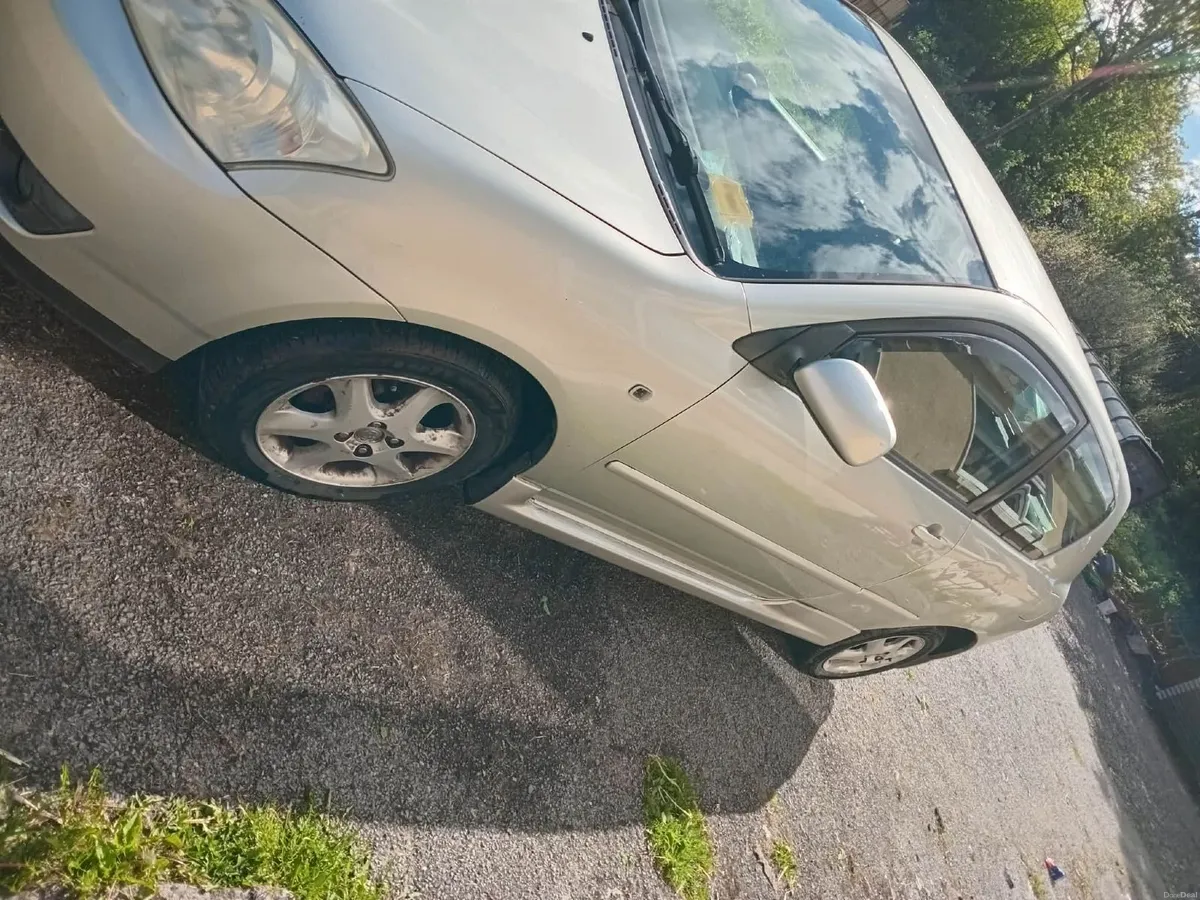 Toyota Corolla 2007 - Image 1