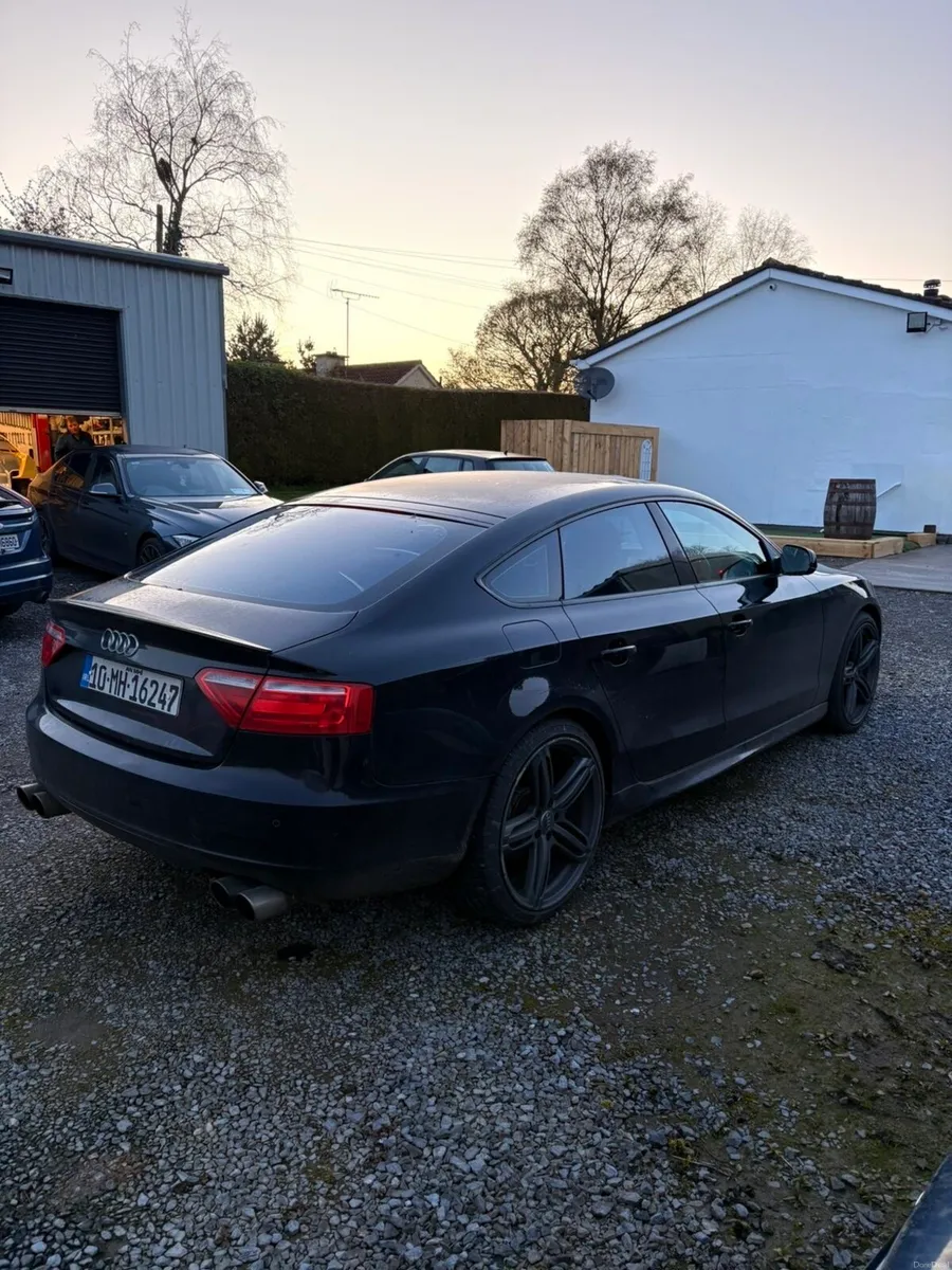 2010 Audi A5 2.0 tdi - Image 3