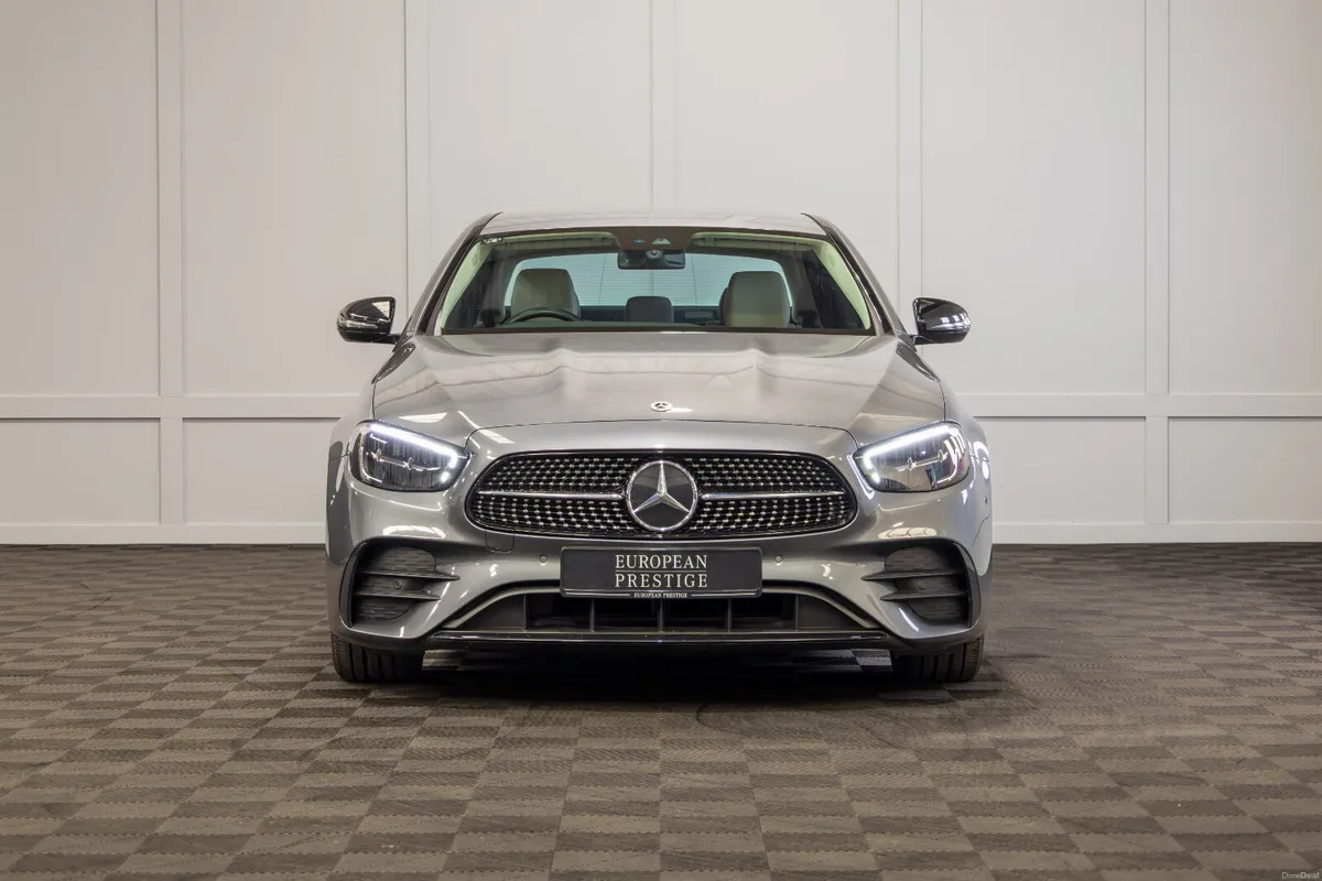 2022 Mercedes-Benz E-Class E220d Avantgarde - Image 2