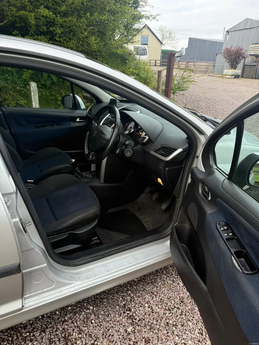 Peugeot 207 2007 - Image 3