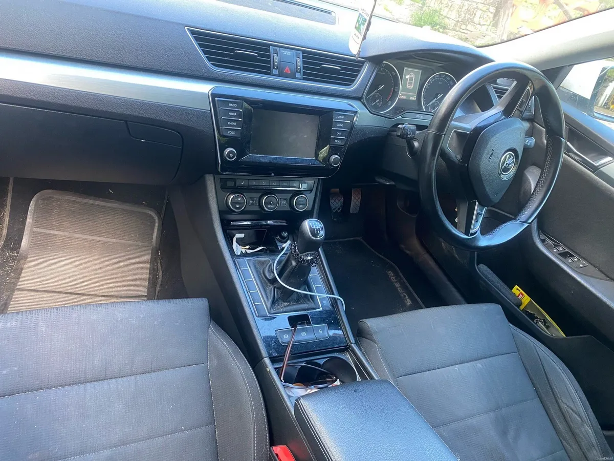 Škoda superb - Image 4