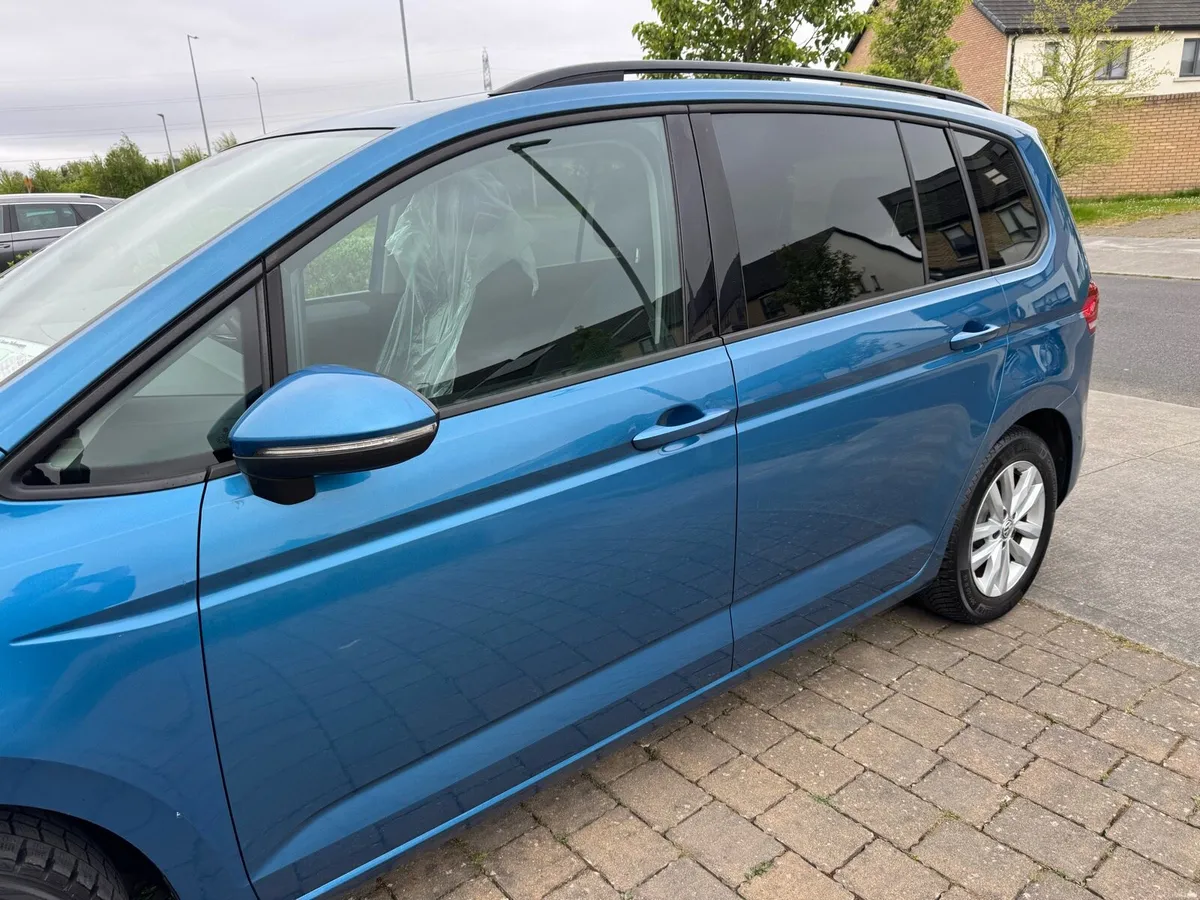 161 D Touran 1.6TDI Automatic Comfortline - Image 4