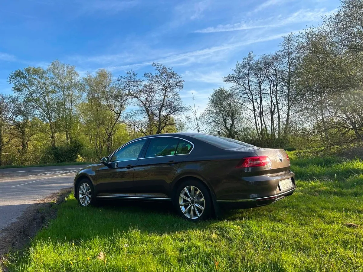 2015 Volkswagen Passat Bluemotion 1.6 diesel - Image 4
