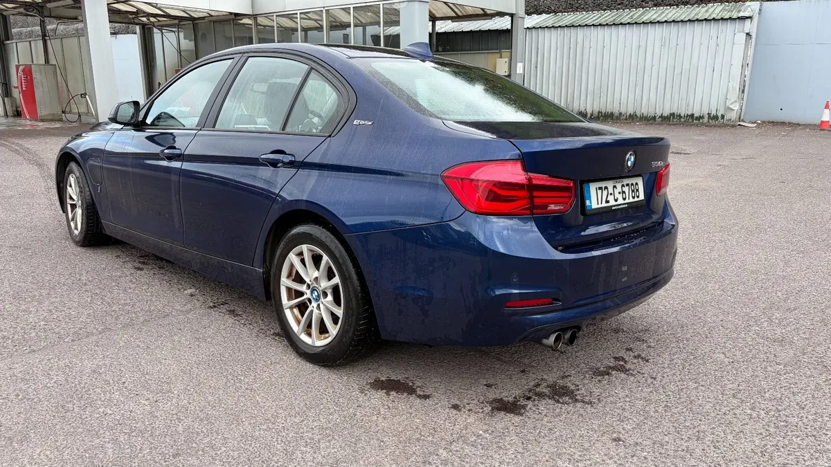 BMW 3-Series 2017 - Image 2