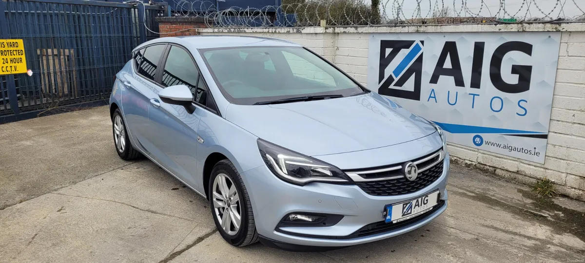 Opel Astra 2018 - Image 2