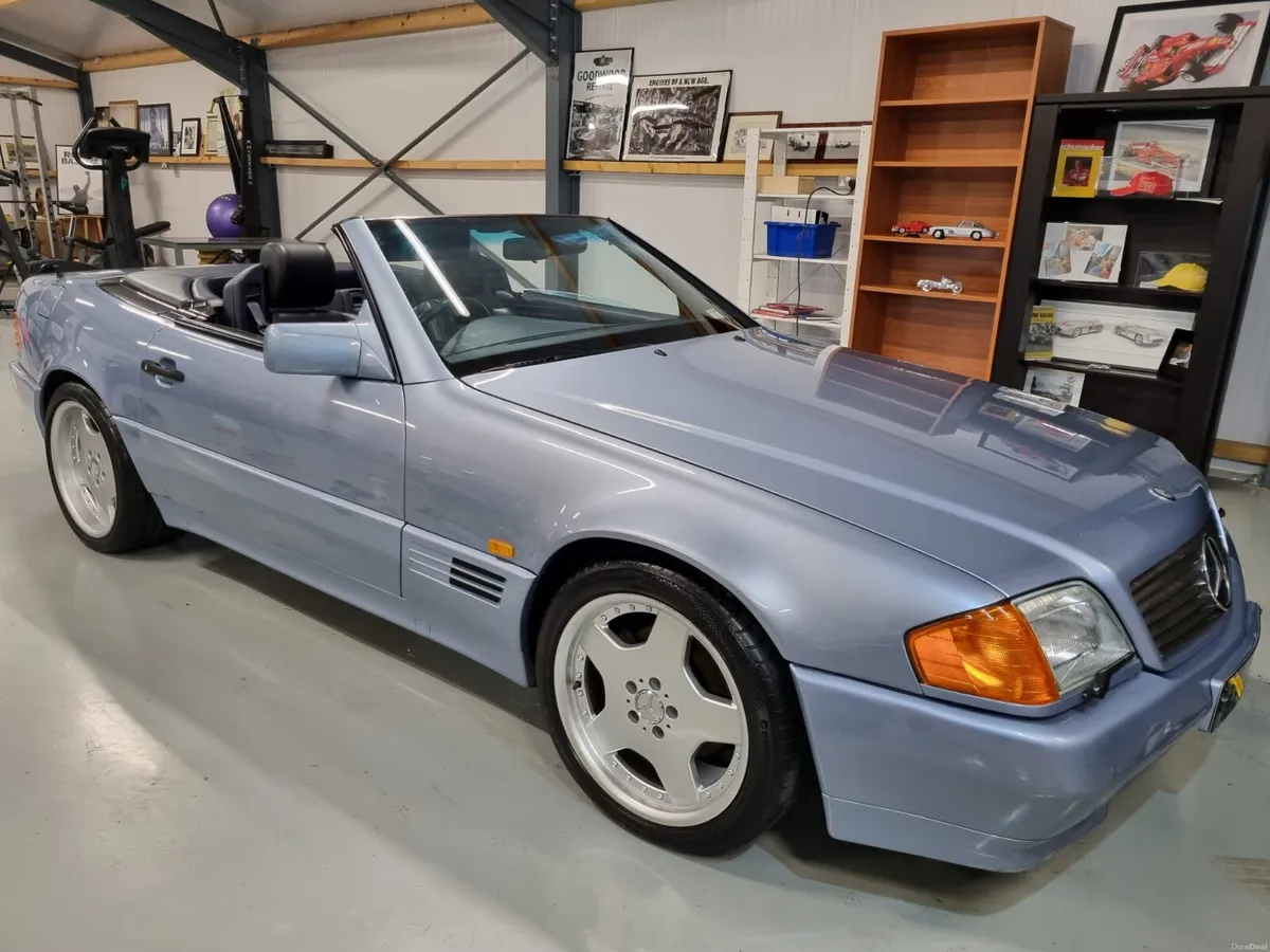 Mercedes 300 SL - Image 2