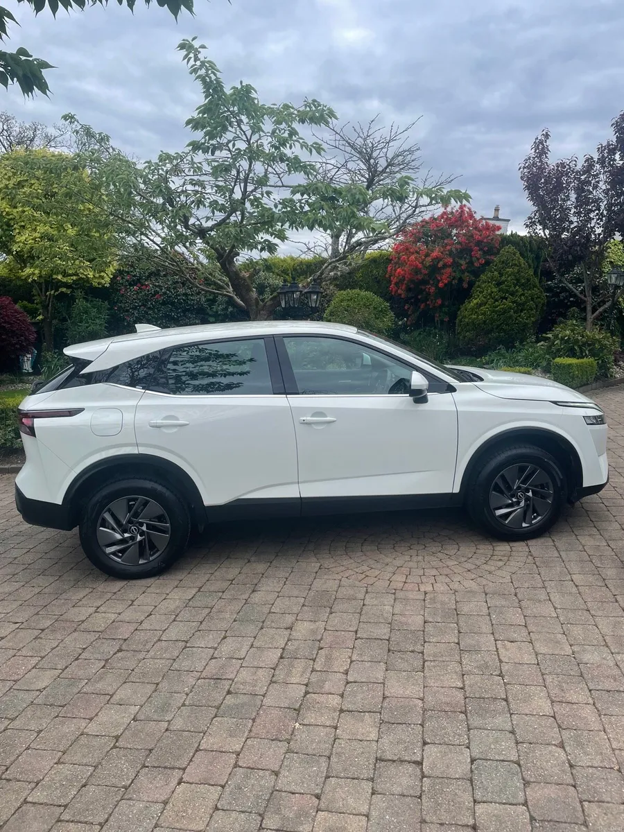 2023 Nissan Qashqai 1.3 Petrol Hybrid - Warranty - Image 2