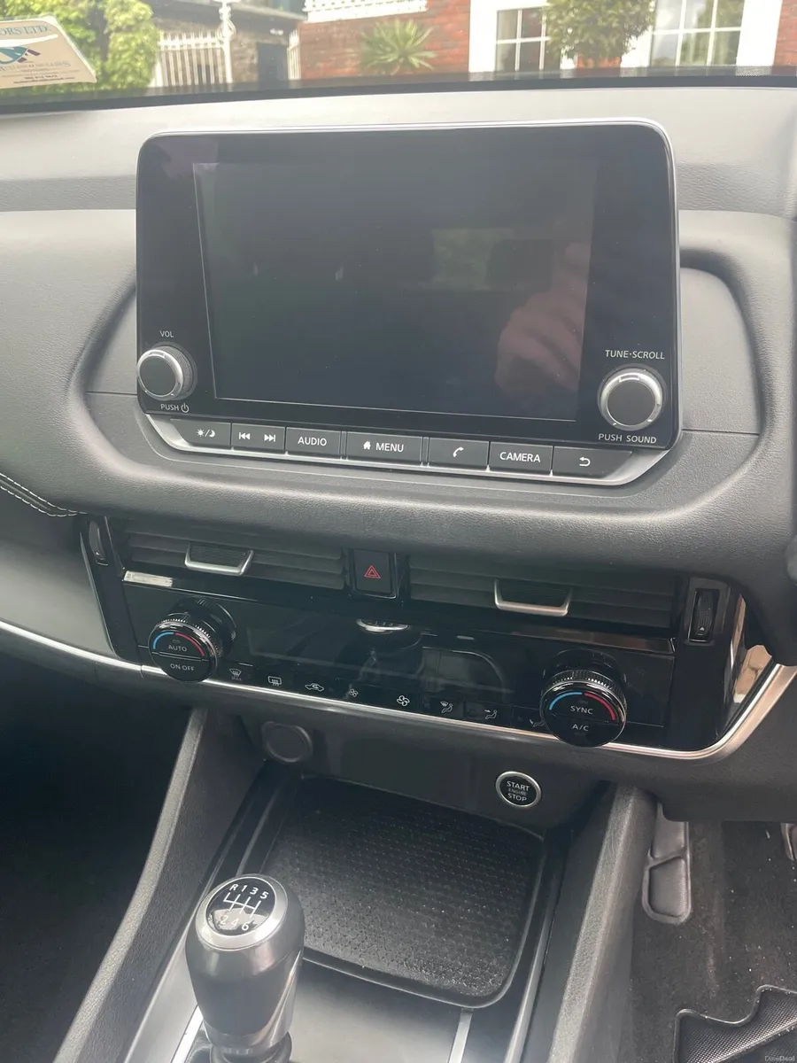 2023 Nissan Qashqai 1.3 Petrol Hybrid - Warranty - Image 3