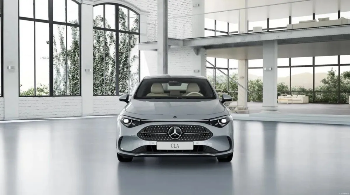 Mercedes-Benz CLA CLA 200 SALOON PROGRESSIVE LINE - Image 4