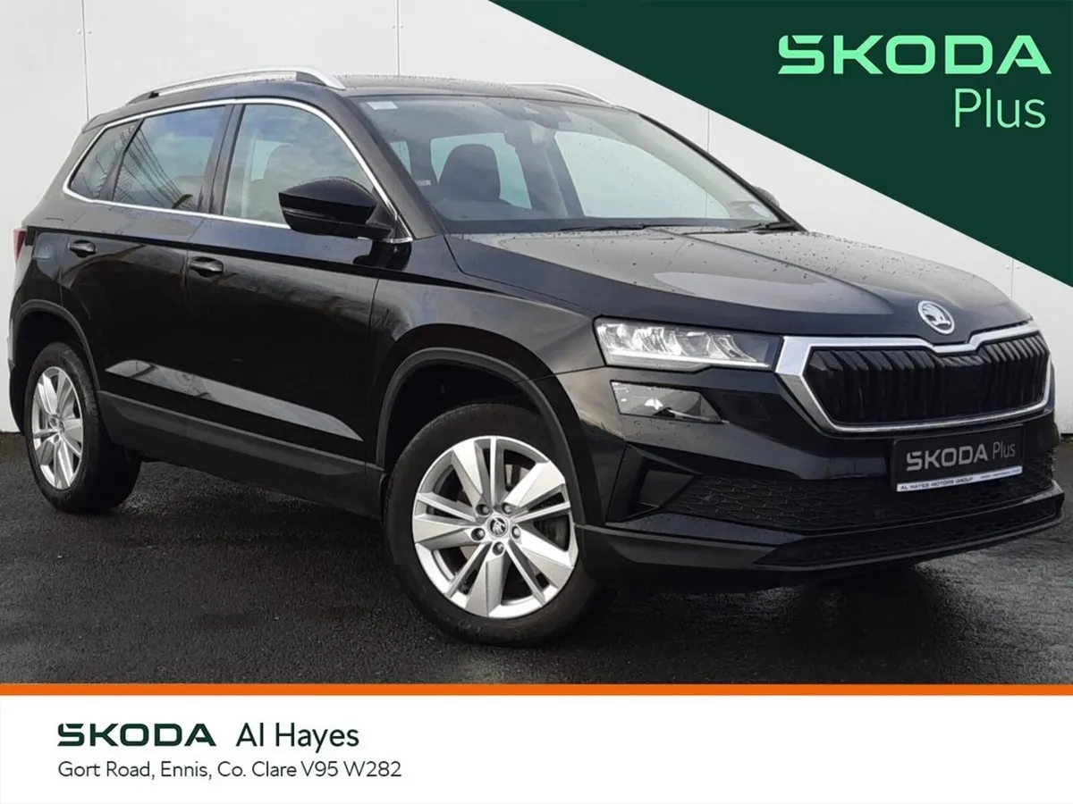 Skoda Karoq **TINY MILEAGE**WINTER PACK**PARKING P - Image 1