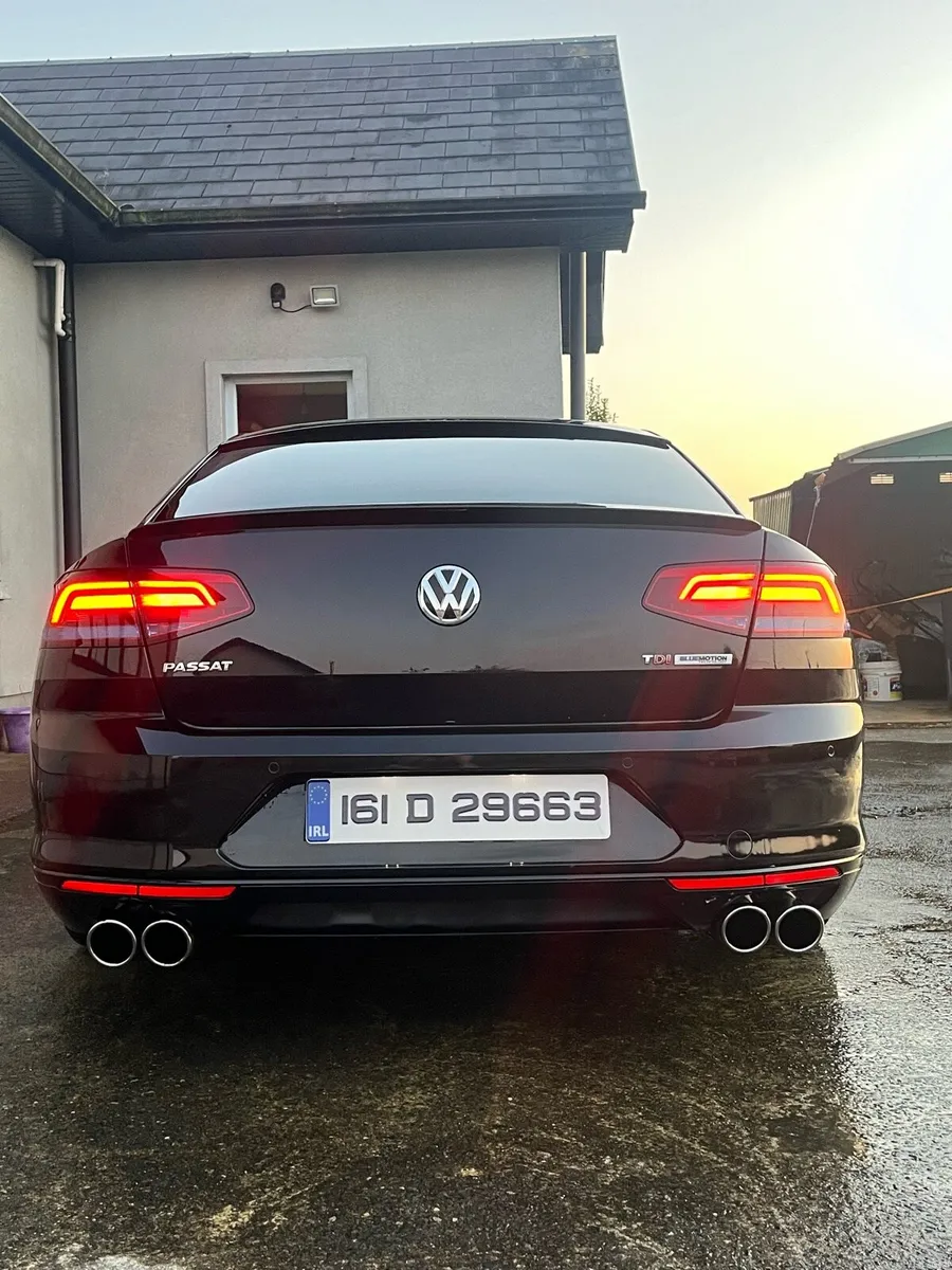 Car - Image 3