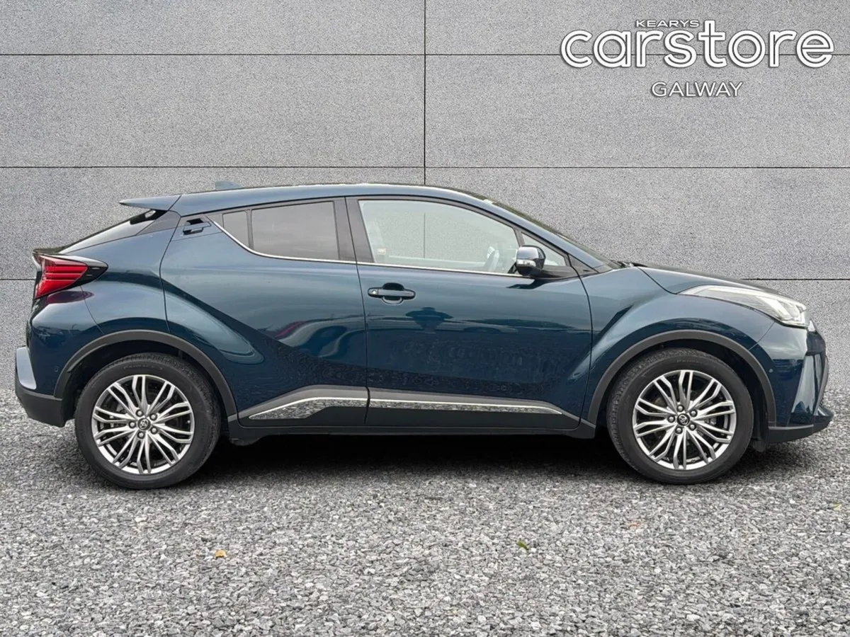 Toyota C-HR 1.8 HYBRID SOL - Image 2
