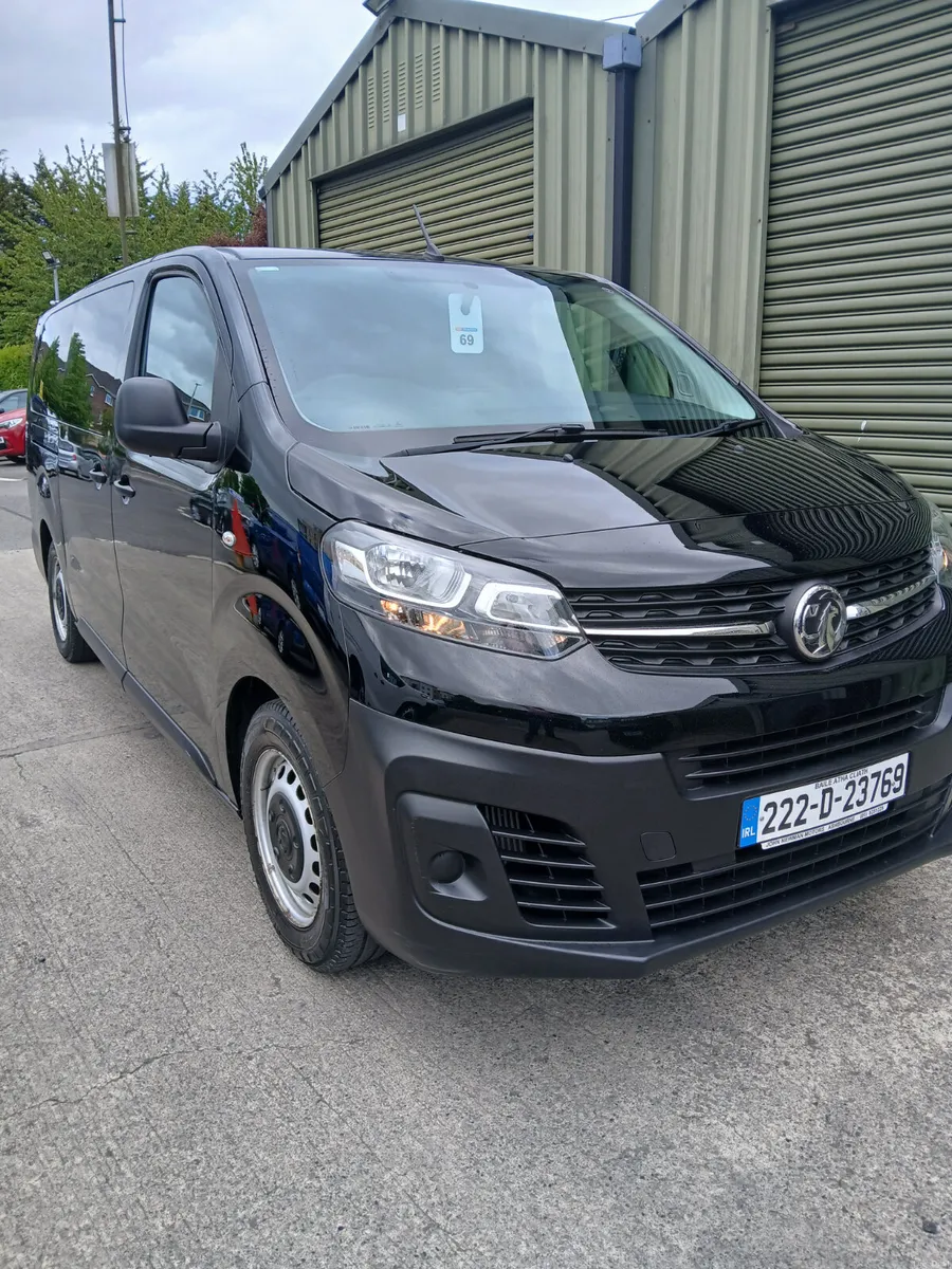 Vauxhall (Opel)Vivaro 2022 crew cab 6 seater - Image 4
