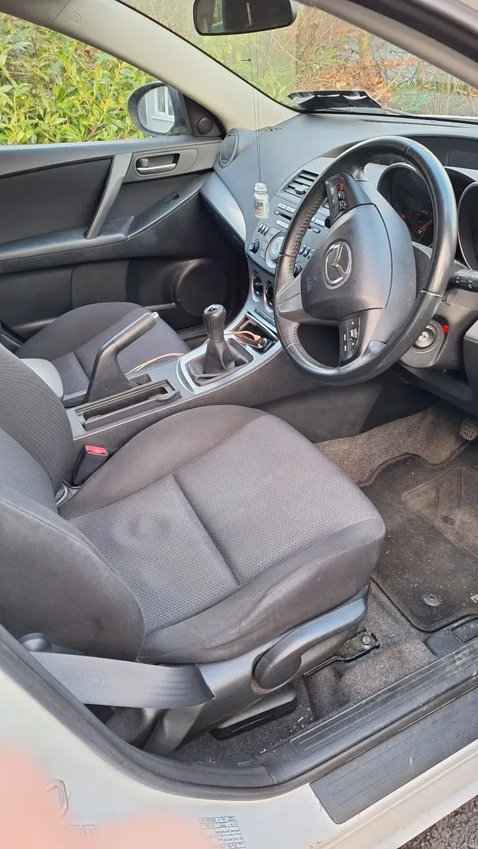 Mazda3 - Image 2