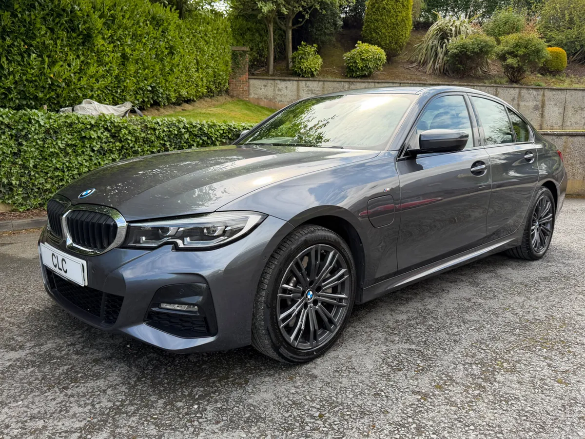 2020 BMW 330e M Sport Full BMW Service History - Image 1