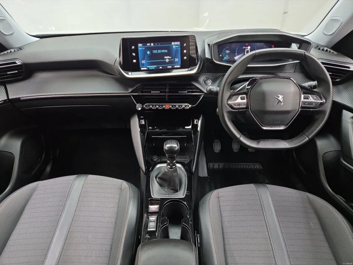 Peugeot 2008 1.2 Puretech 100bhp Allure - Image 4
