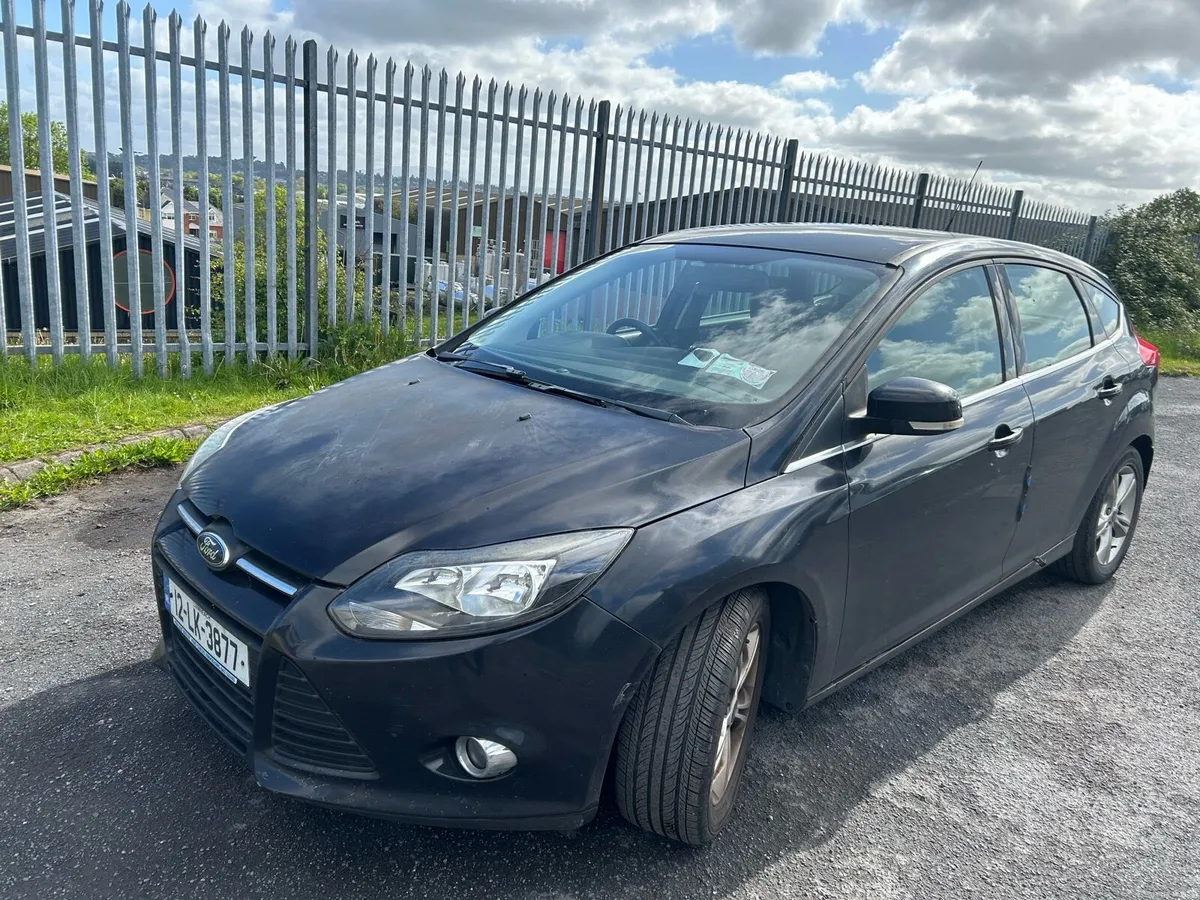 2012 FORD FOCUS 1.6 PETROL AUTOMATIC - Image 2