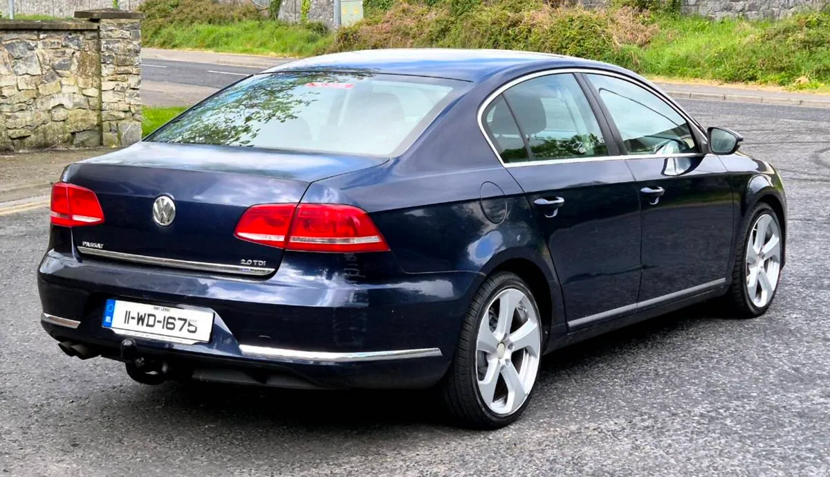 2011 Volkswagen Passat 2.0TDI - Image 3