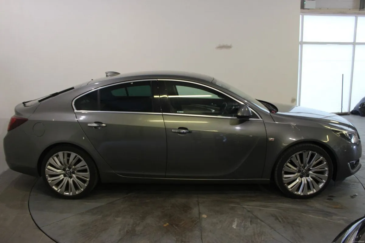 Opel Insignia 1.6CDTI 136PS Elite - TENDER 1 - Image 4