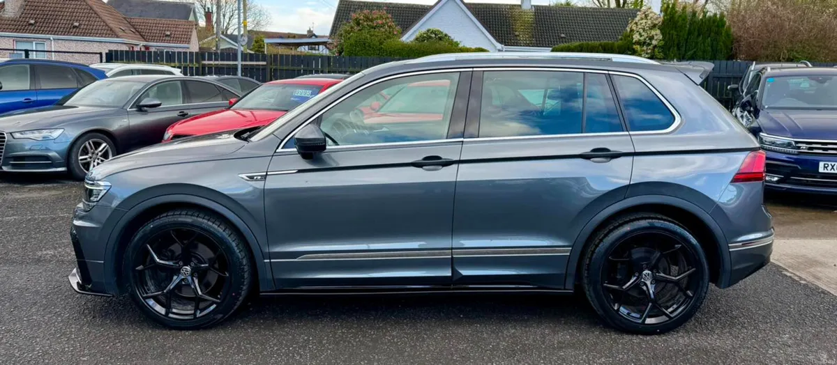 ⭐️May 2017 Volkswagen Tiguan 2.0 4Motion R-Line ⭐ - Image 4