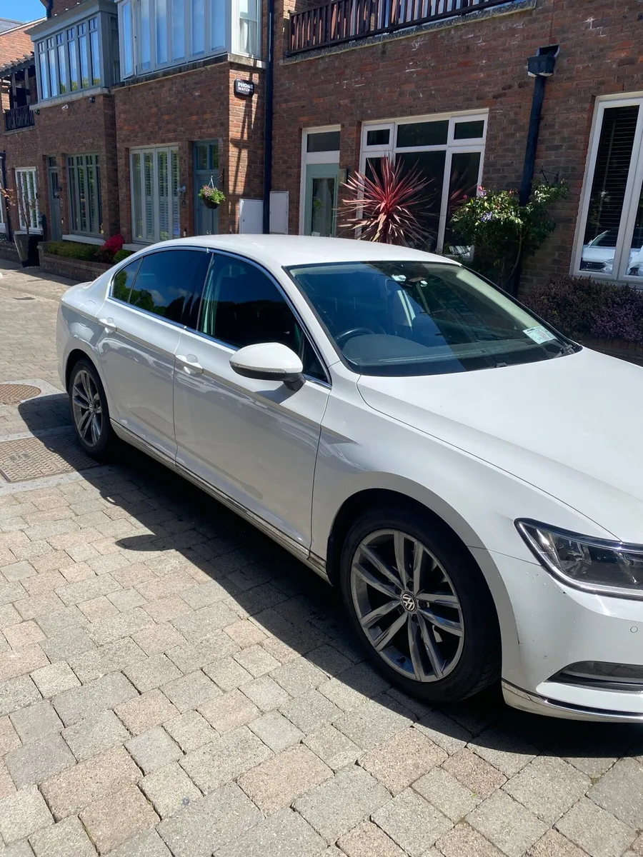 Volkswagen Passat GT High Spec - Image 2