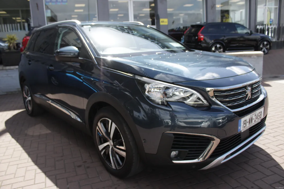 Peugeot 5008 2019 - Image 2